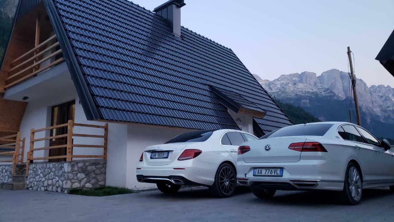 Aparthotel Bujtinat E Lugines Valbone Exterior foto